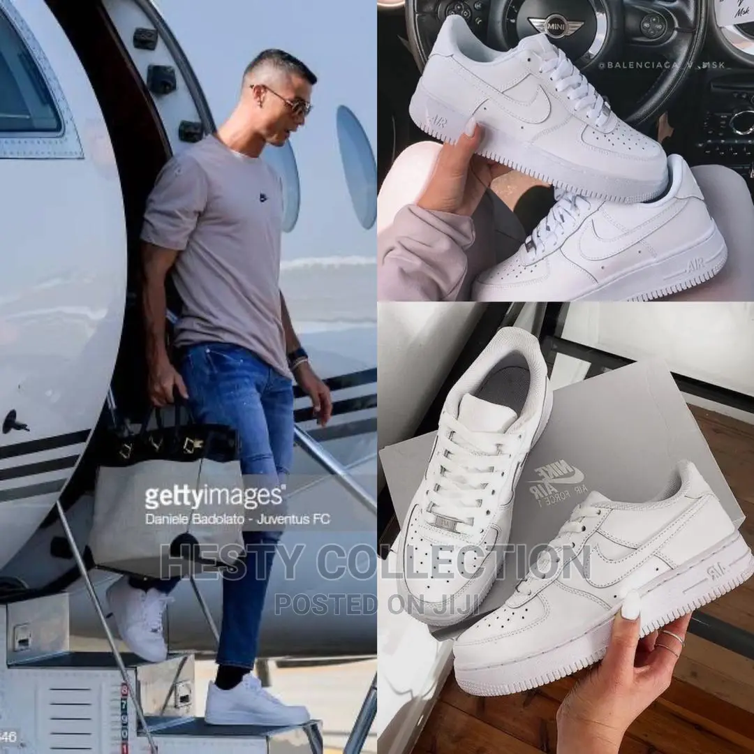 White Nike Airforce Sneakers