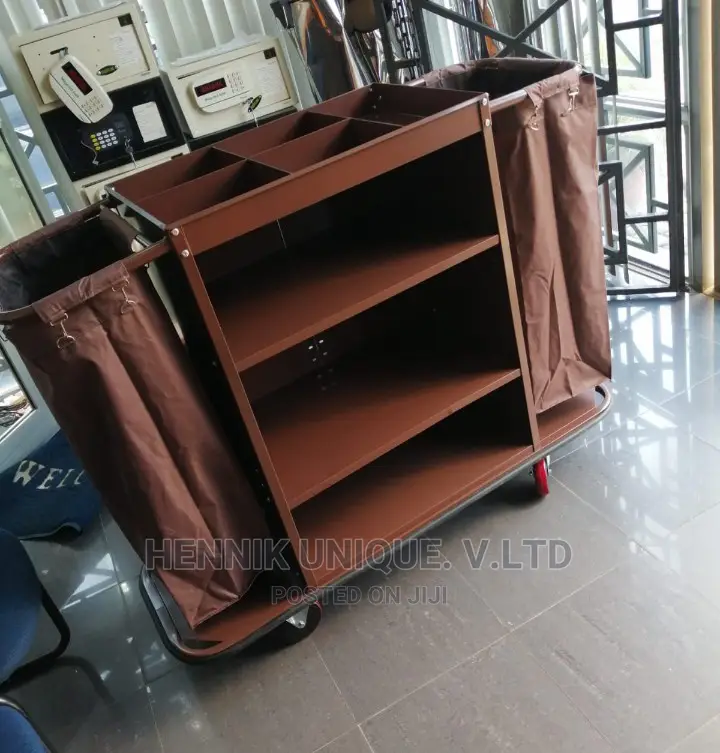 Housekeeping Janotoral Trolley, For Hotels And Hospitals