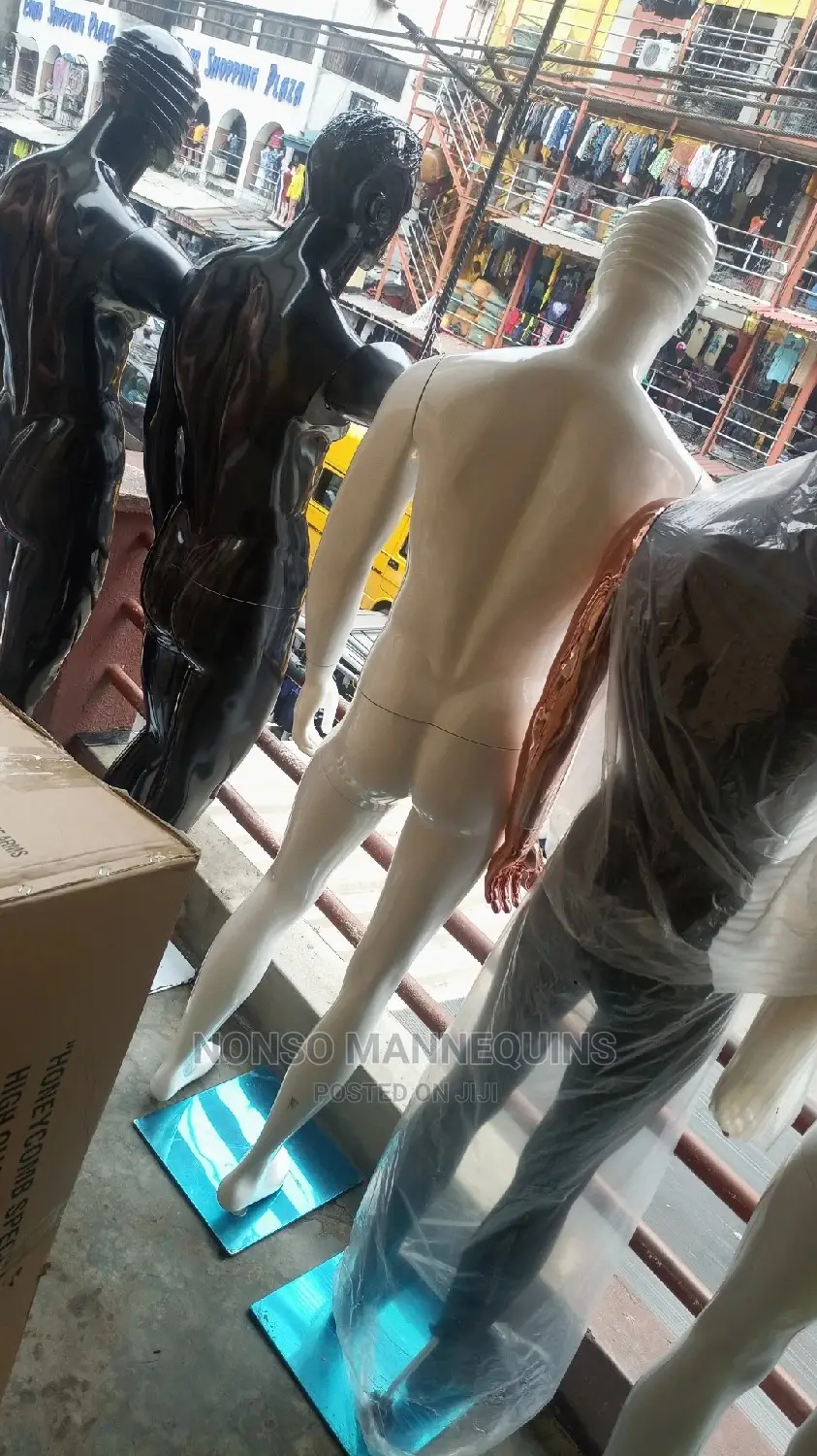 All Types of High Quality Fibre Male Display Mannequins
