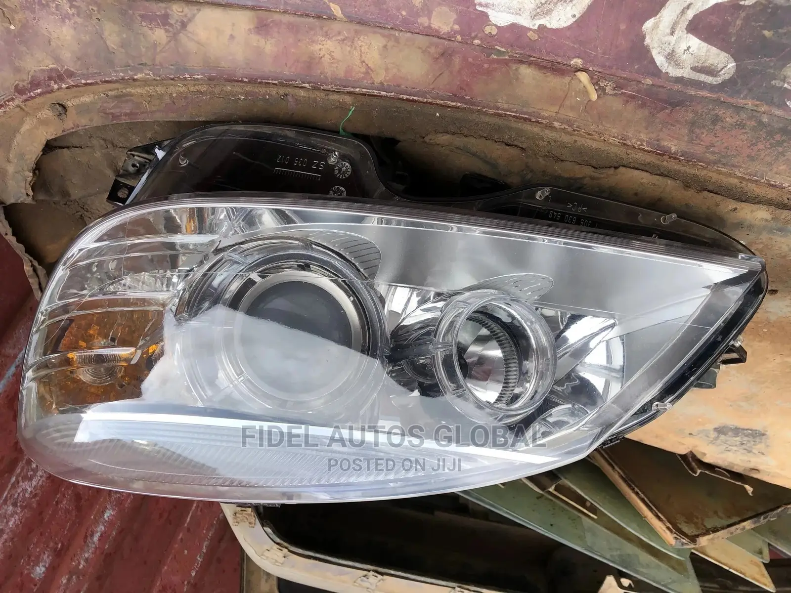 Headlamp C300 2008