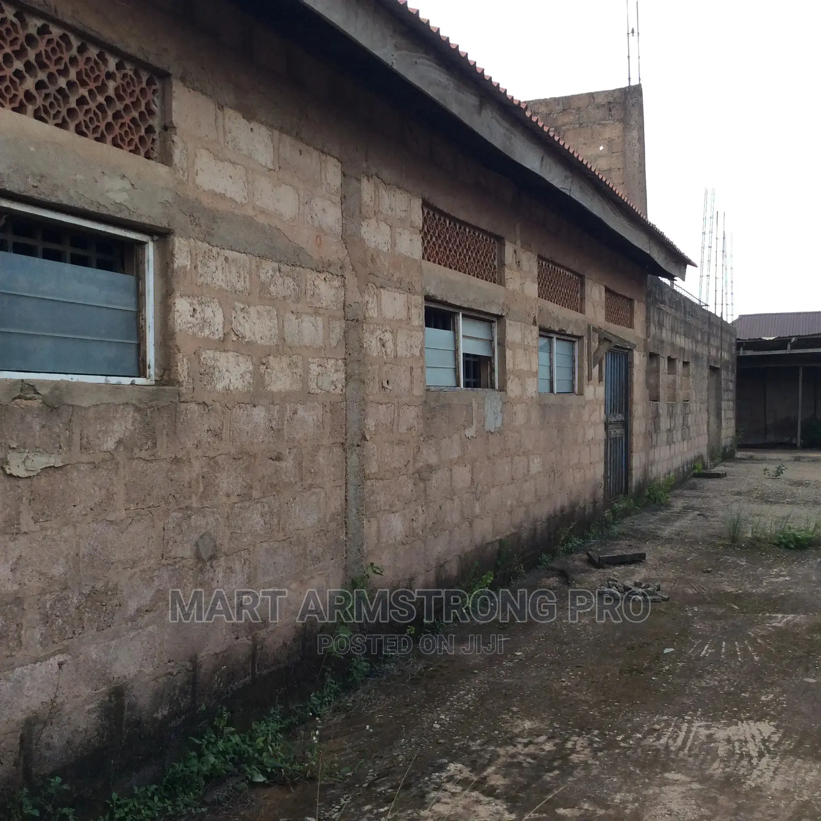 A Mini Warehouse/Factory at Ogijo Axis via Ikorodu