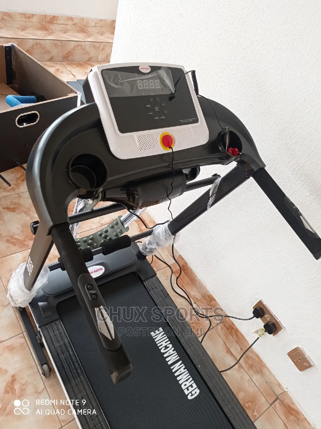 2hp Treadmill With Massager (German)