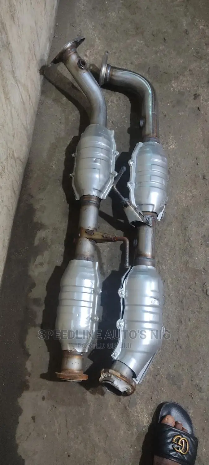 Exhaust Catalytic Toyota Hilux Prado Hiace Bus