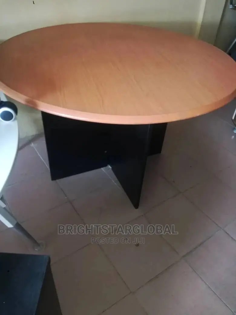 High Quality Office Conference Table by 6siters Round