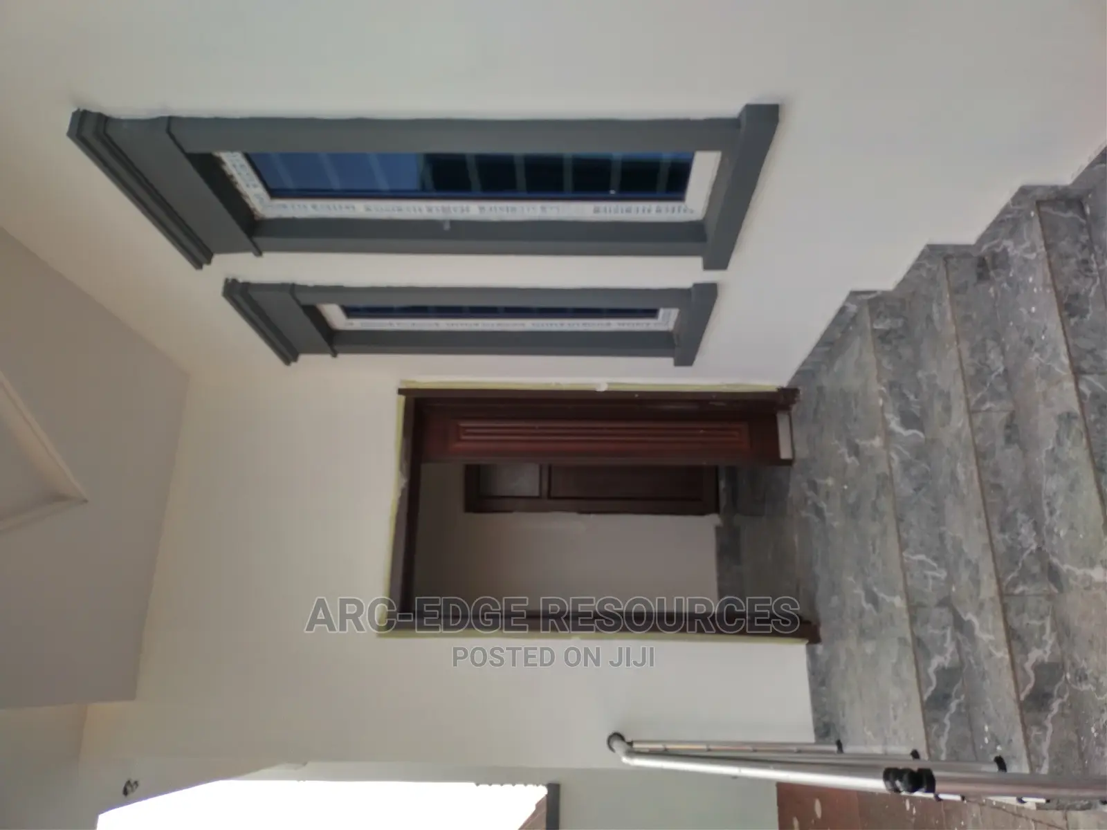 5bdrm Duplex in Apple Junction for sale