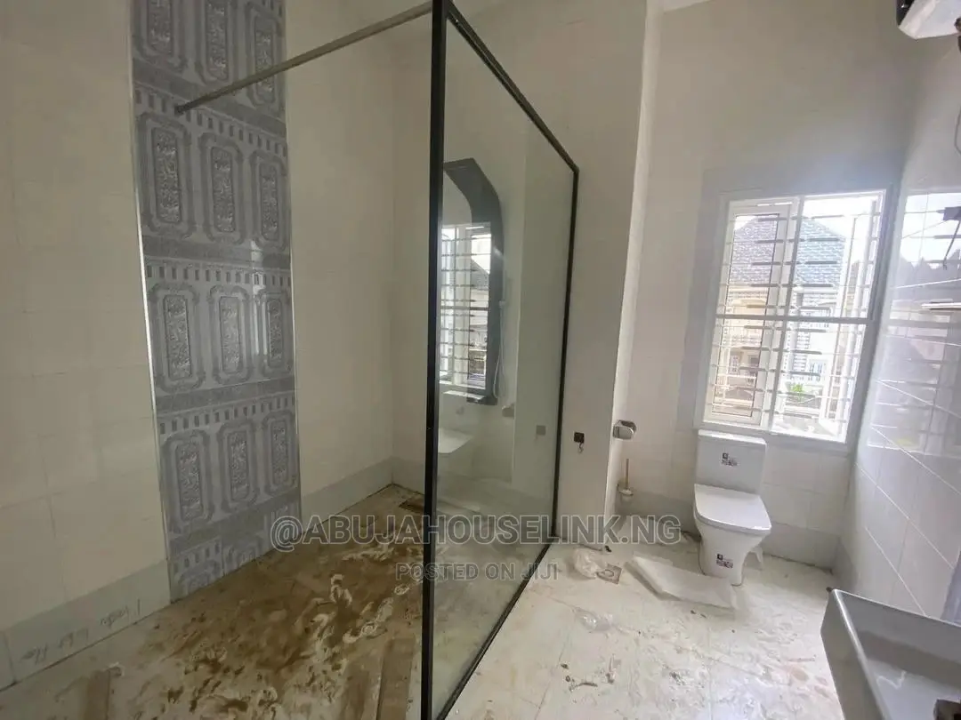 5bdrm Duplex in Efab Metropolis, Gwarinpa for sale