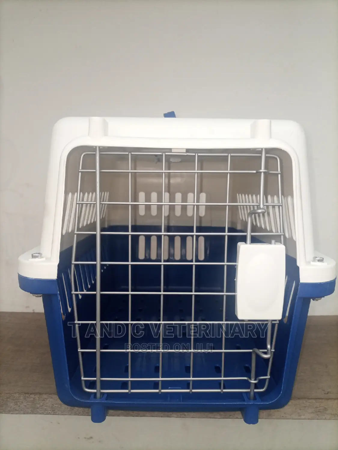 Pet Aviation Plastic Carrier Cage Small
