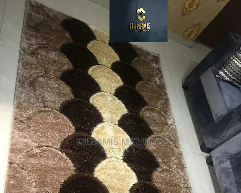 Luxury Living Room Designed Super Soft Royal Center Rug.