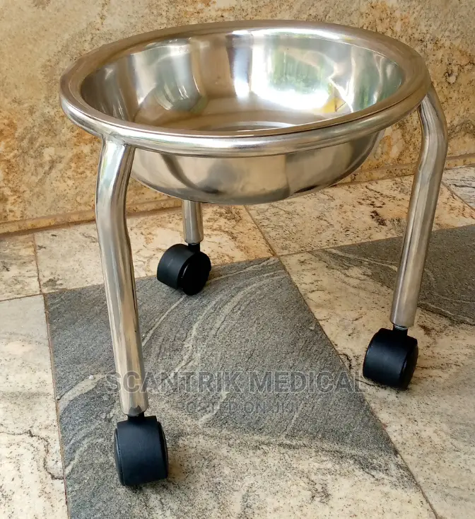 Steel Kick Bucket and Bowl Stand, for Hospital, 3