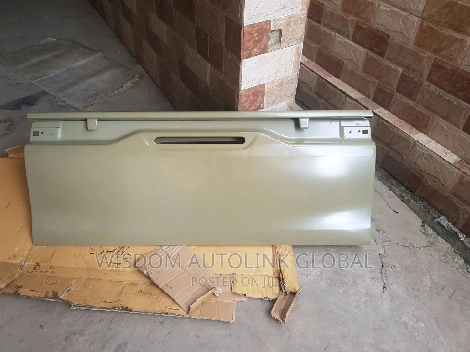 Tailgate Or Boot For Toyota Hilux 2016 Model Side Opening