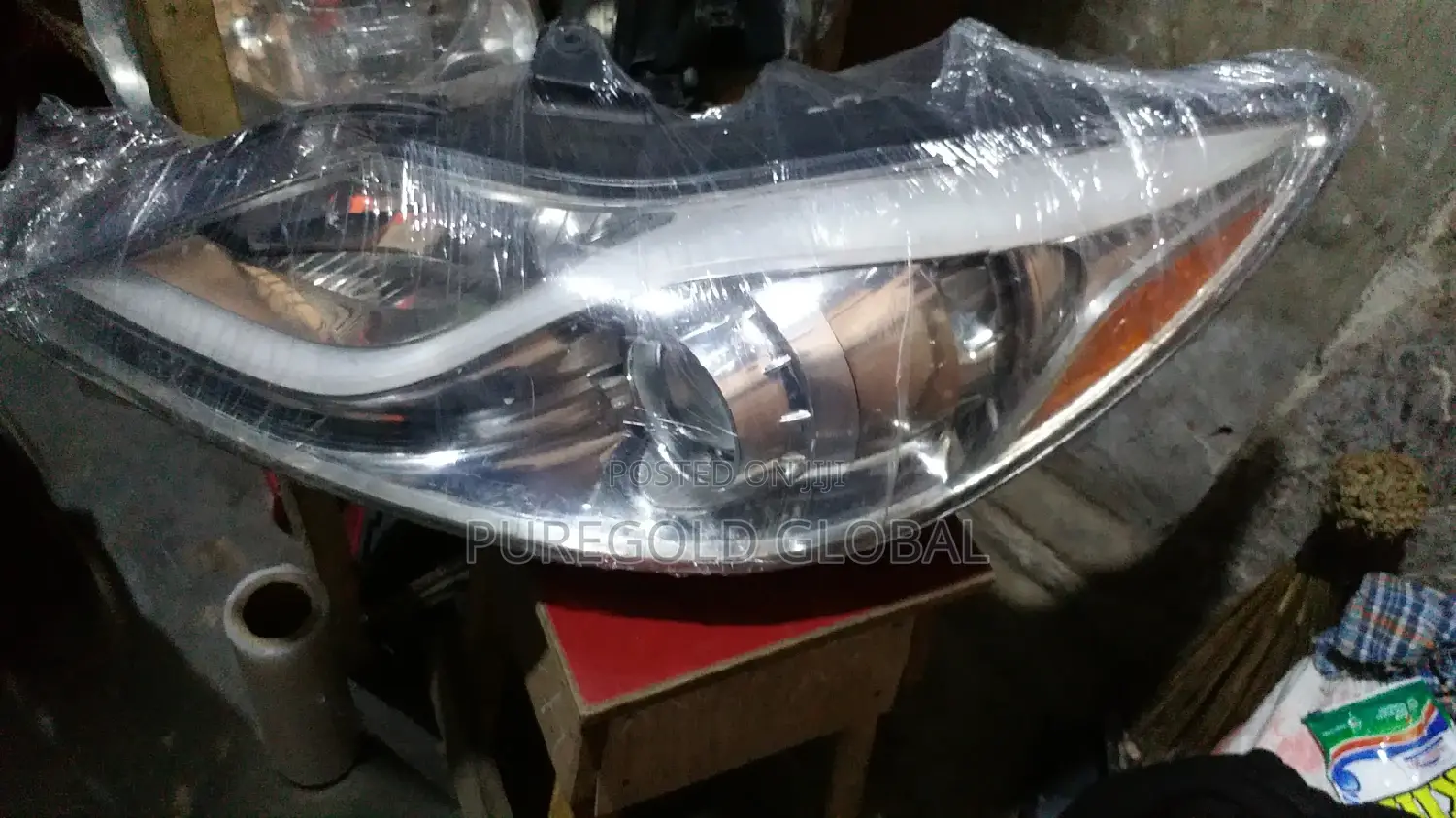 Headlamp for Hyundai Genesis 2014