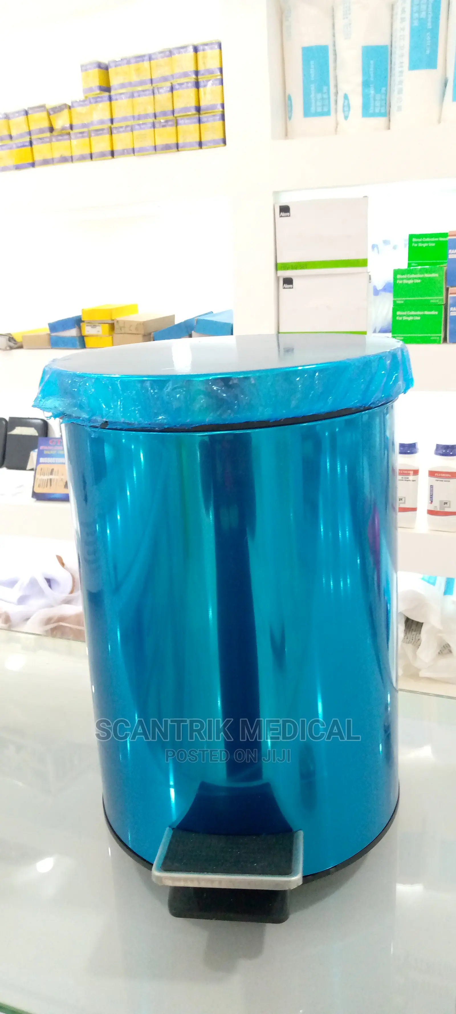 Stainless Steel Pedal Bin - 8 Litres