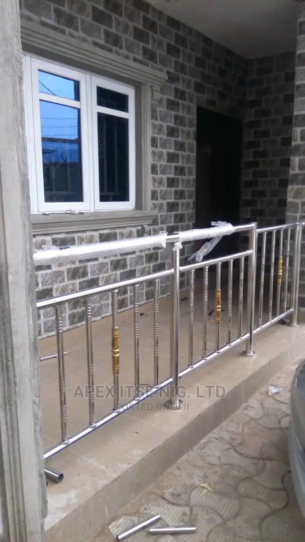 25mm Design Pipe Railings.