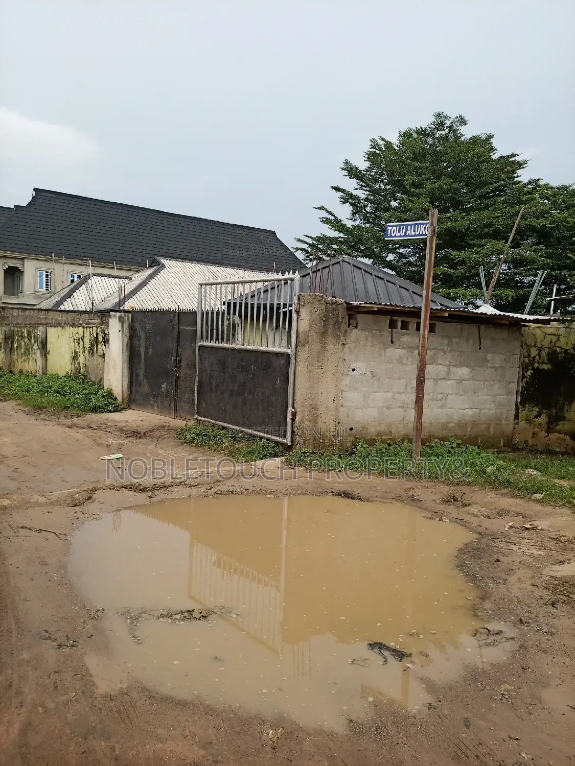 1bdrm Apartment in Ikotun Idimu Road, Council for sale