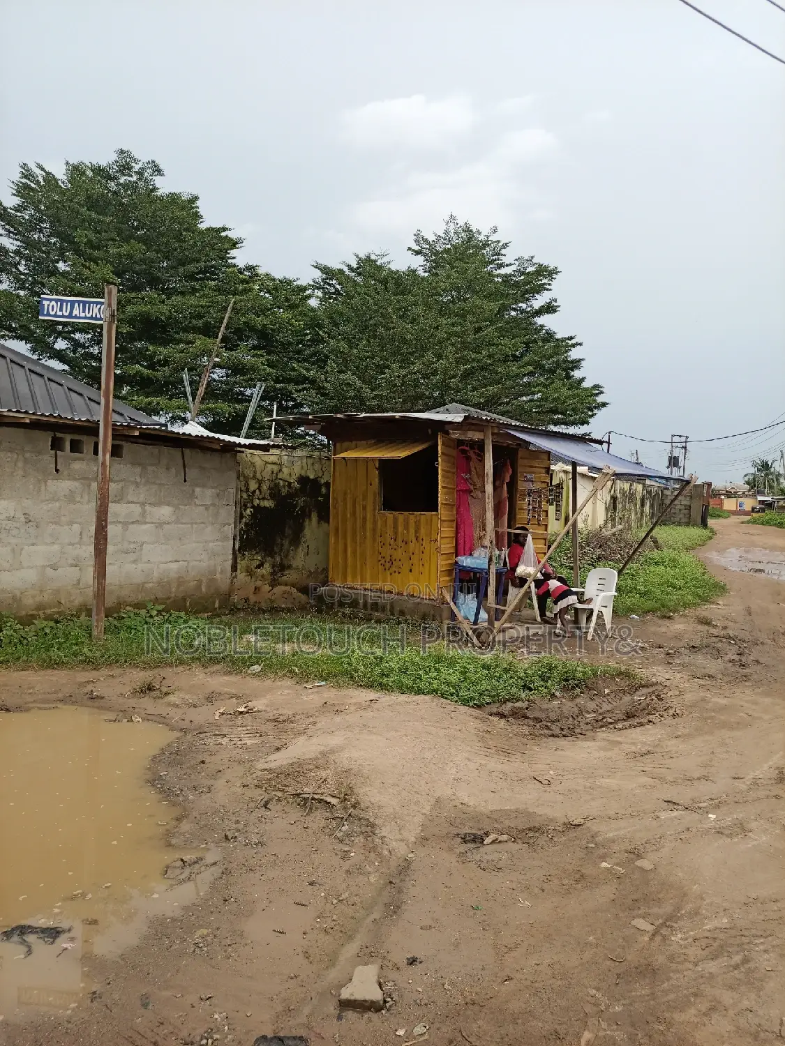 1bdrm Apartment in Ikotun Idimu Road, Council for sale