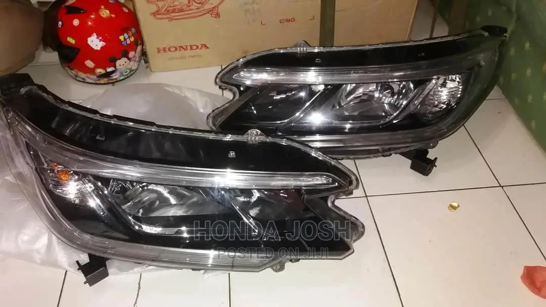 Headlights 2015 -2016 Model Honda CR-V