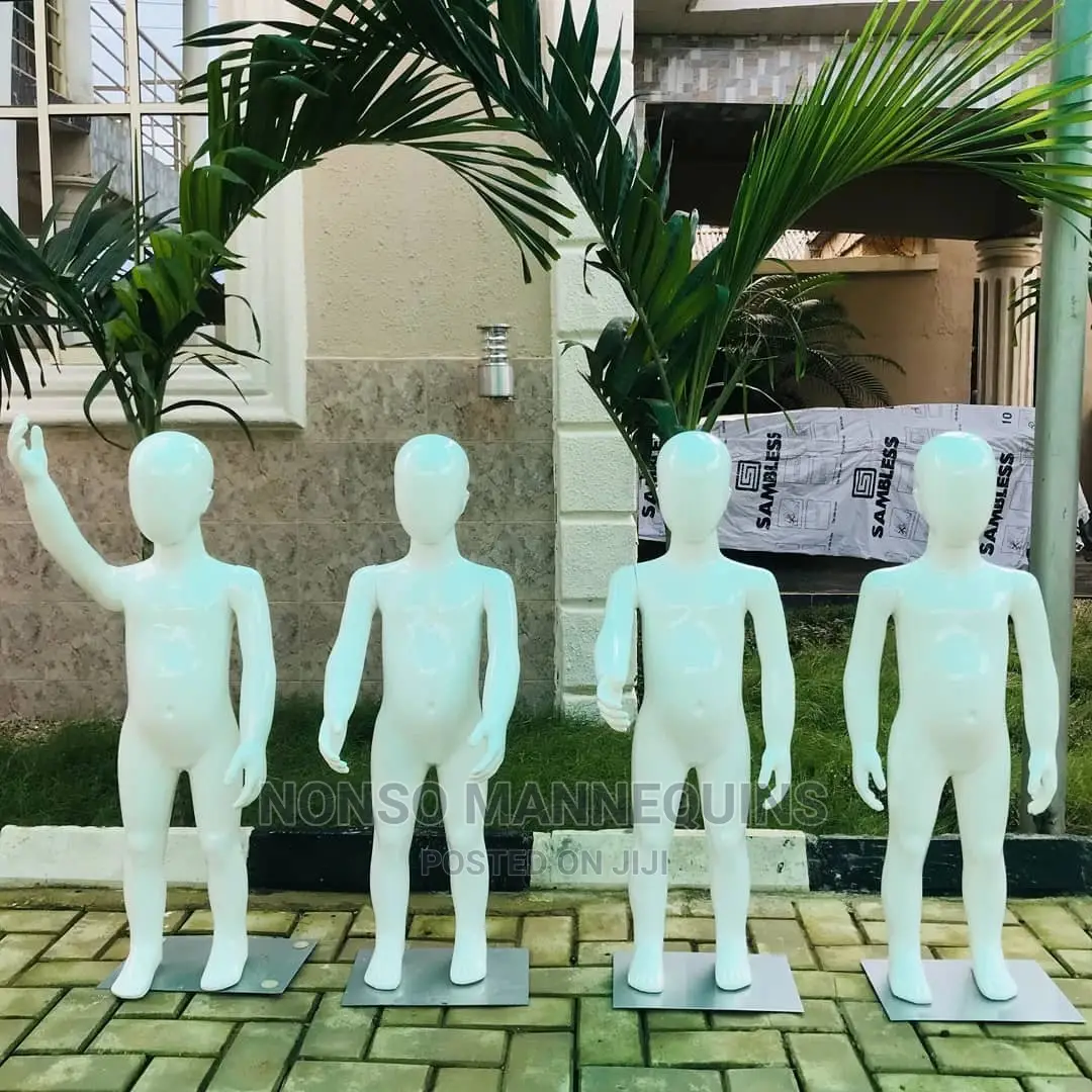 Glossy White Arcylic Age 1 To 3 Years Kids Mannequins