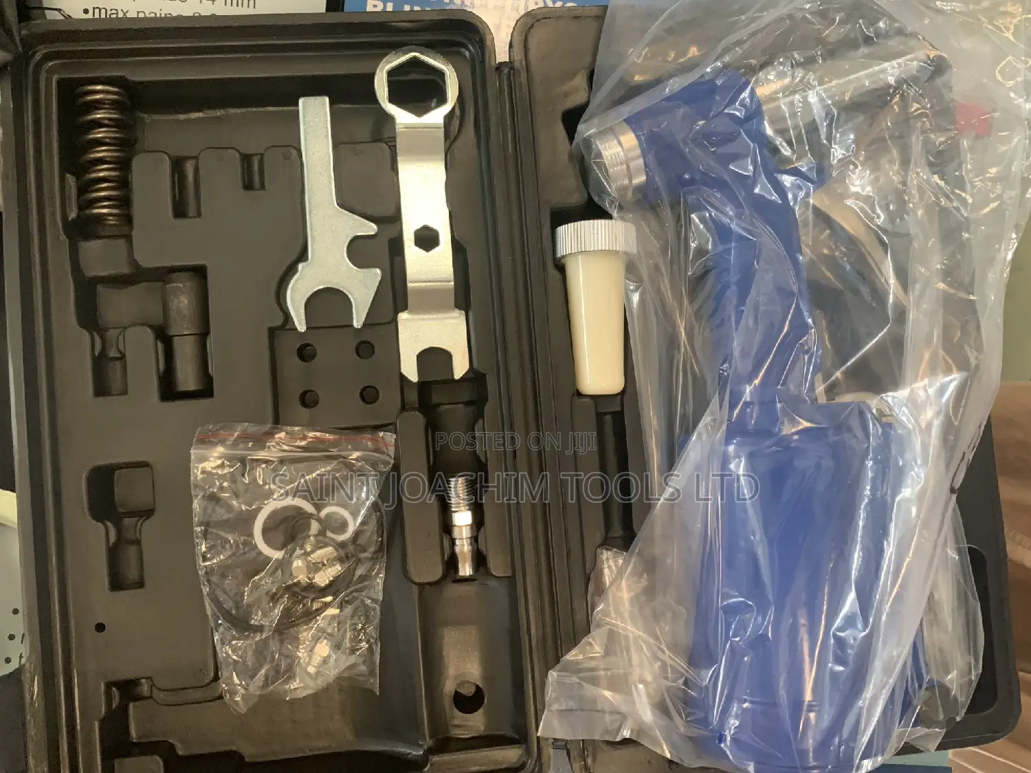 Air Riveting Gun