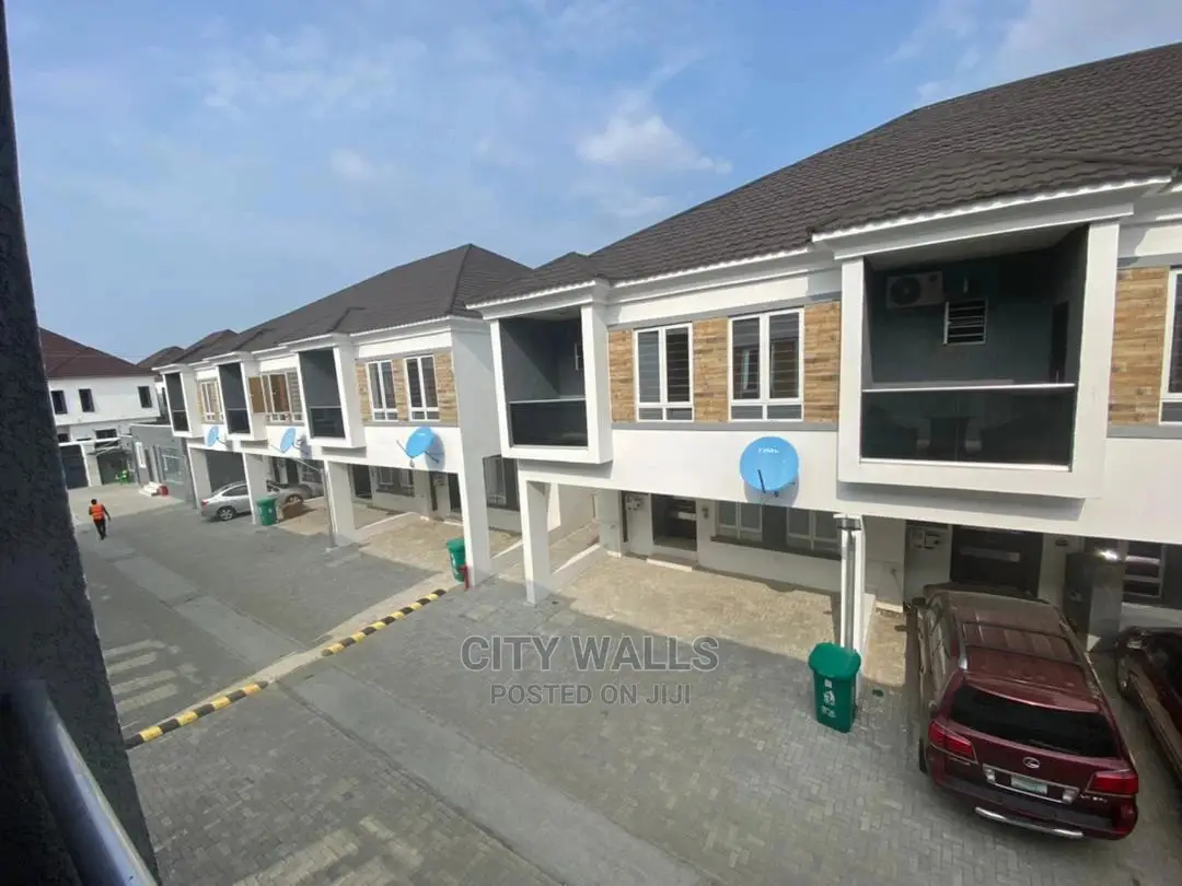 4bdrm Townhouse/Terrace in Lekki for Sale