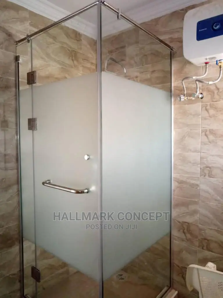 10mm Tampered Shower Doors.