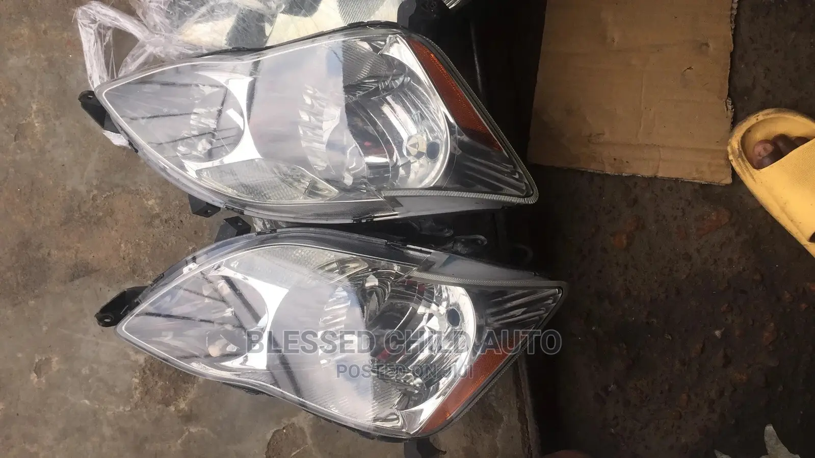 Headlamp Toyota Avalon 2008