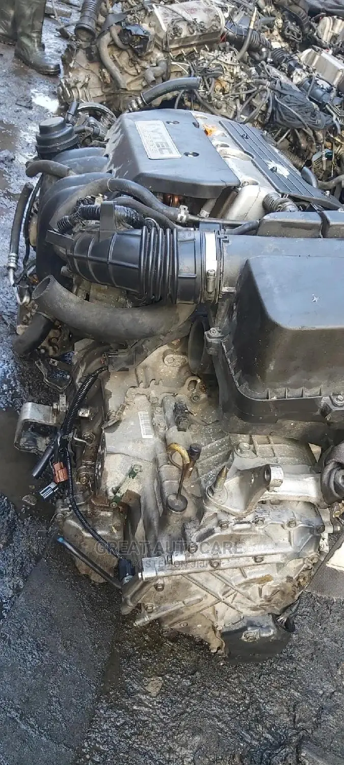 Honda CRV 2003-06 Engines or the Gearbox