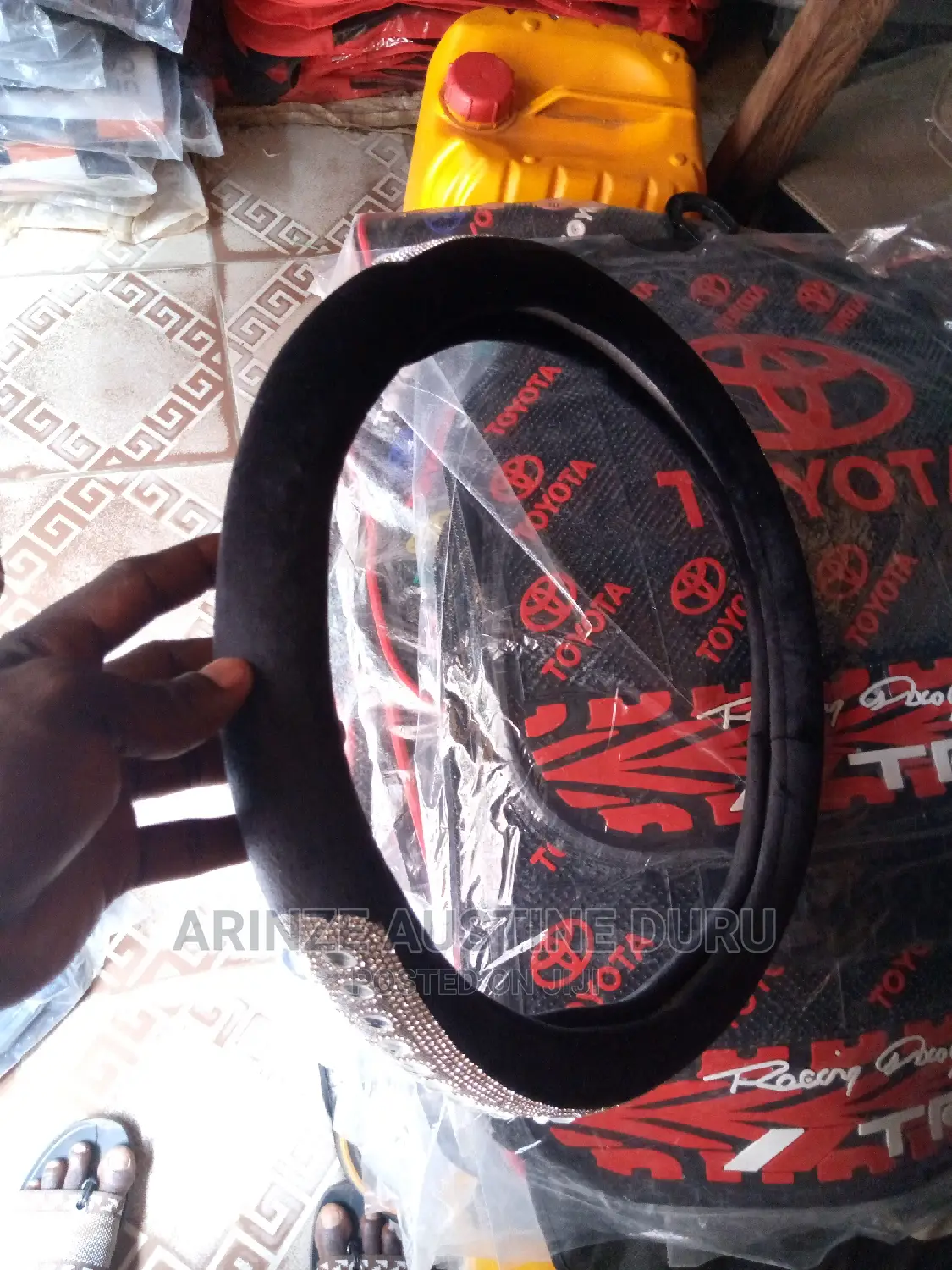 Universal Rug Steering Wheel Cover With Blings