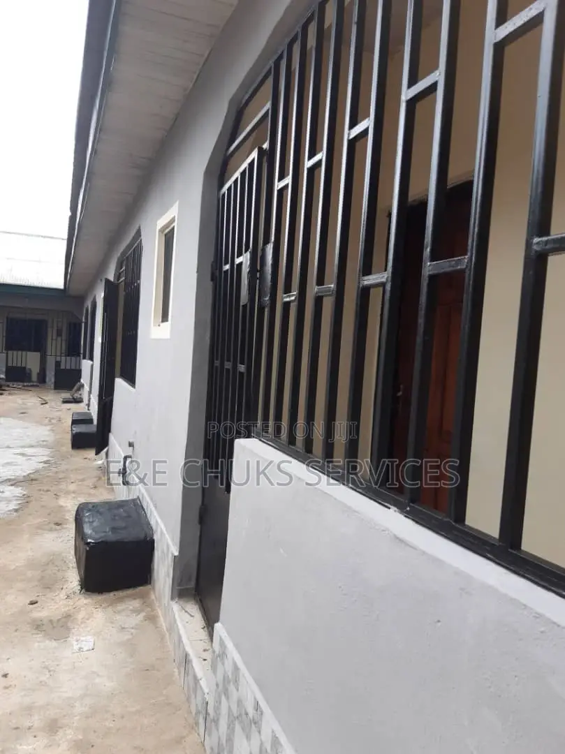 11 Units of Self Con at Choba Portharcourt