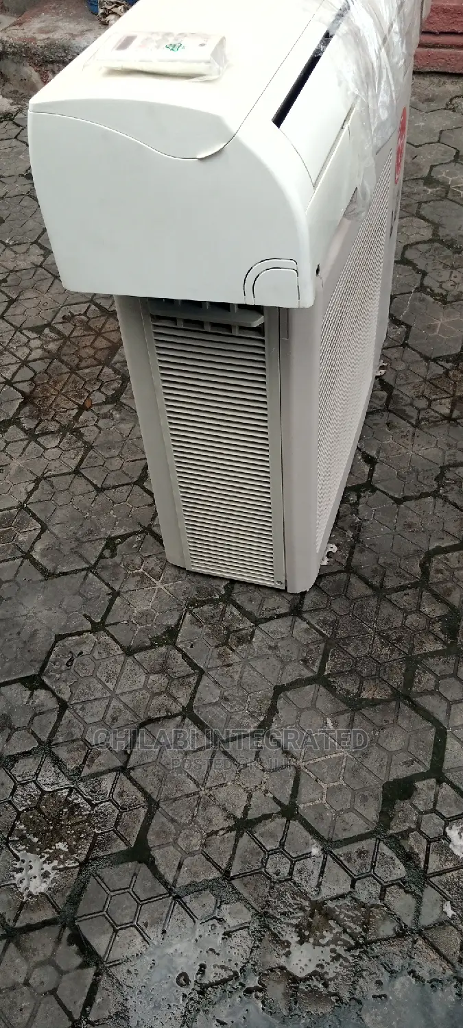Fairly Used/Direct Belgium 1.5hp Lg Anti-Mosquito Split Ac
