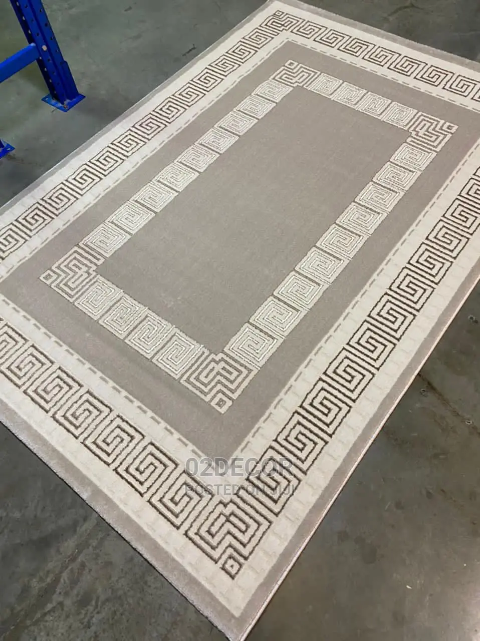 Simple Design Center Rugs Available 7/10