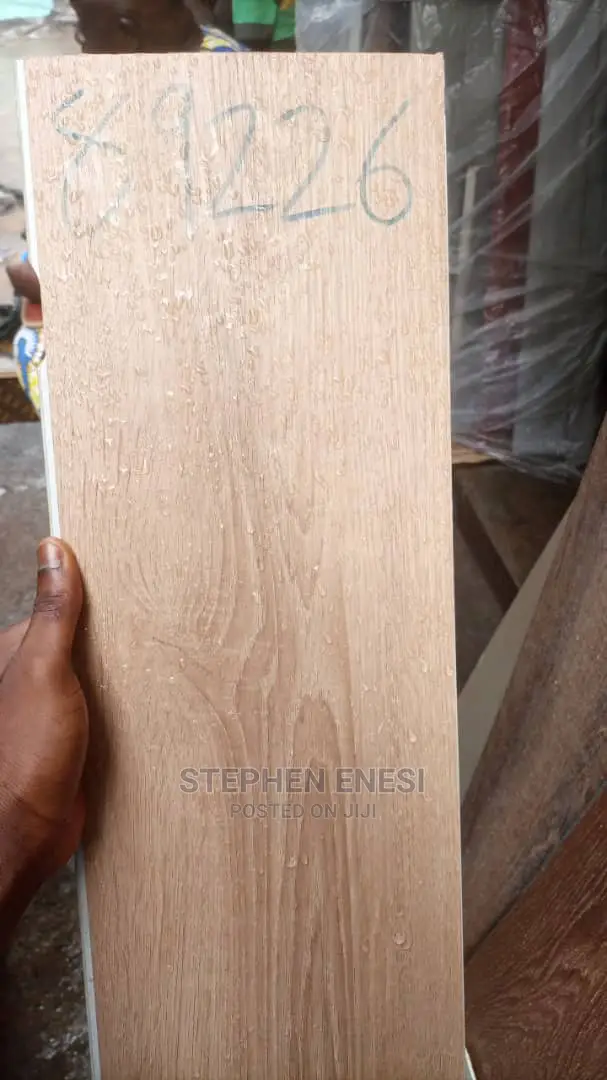 Luxury PVC Vinyl, Wooden Laminates, SPC, LVT