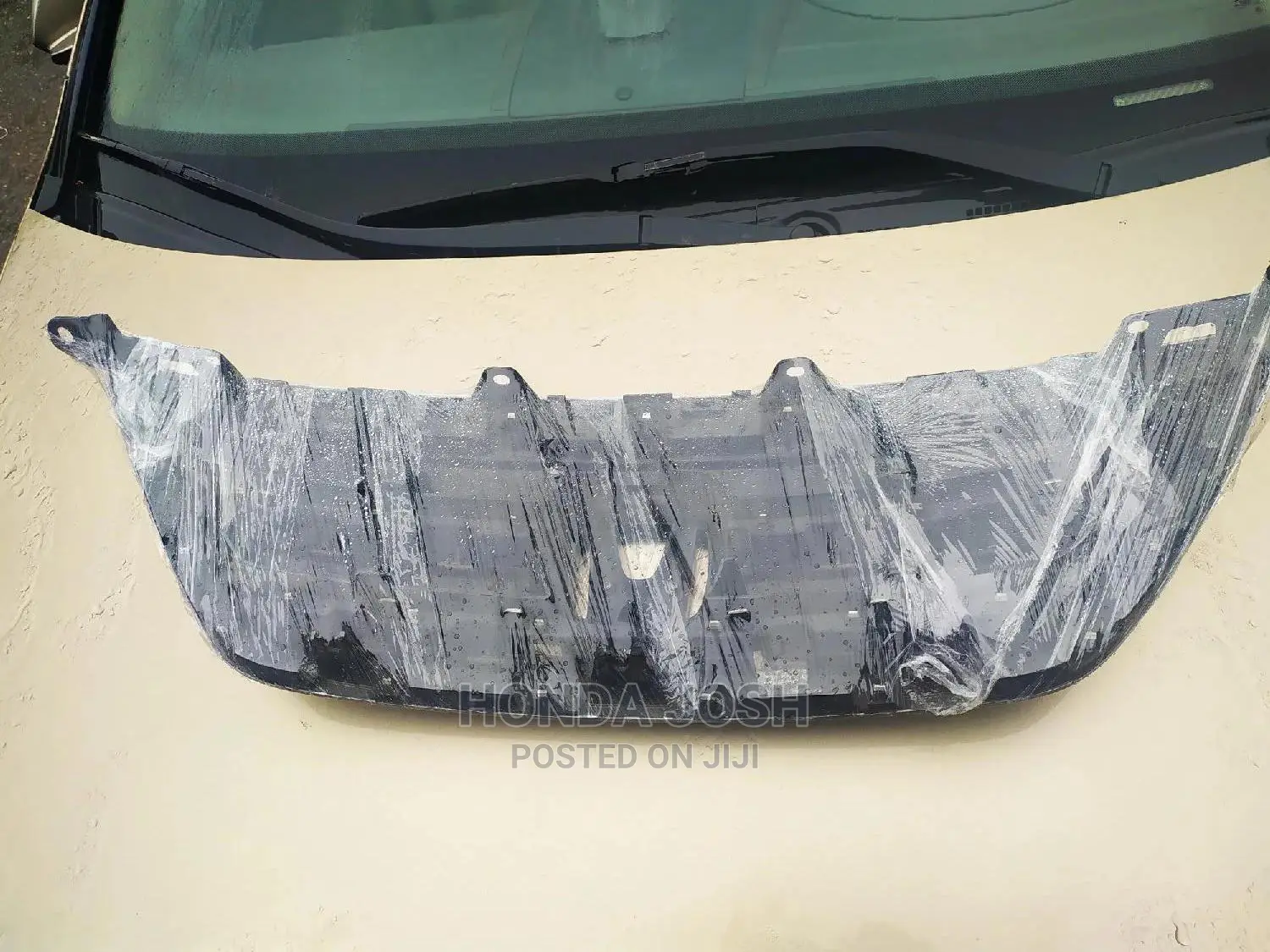 Front Bumper and Grille 2003 -2018 Honda Odyssey.