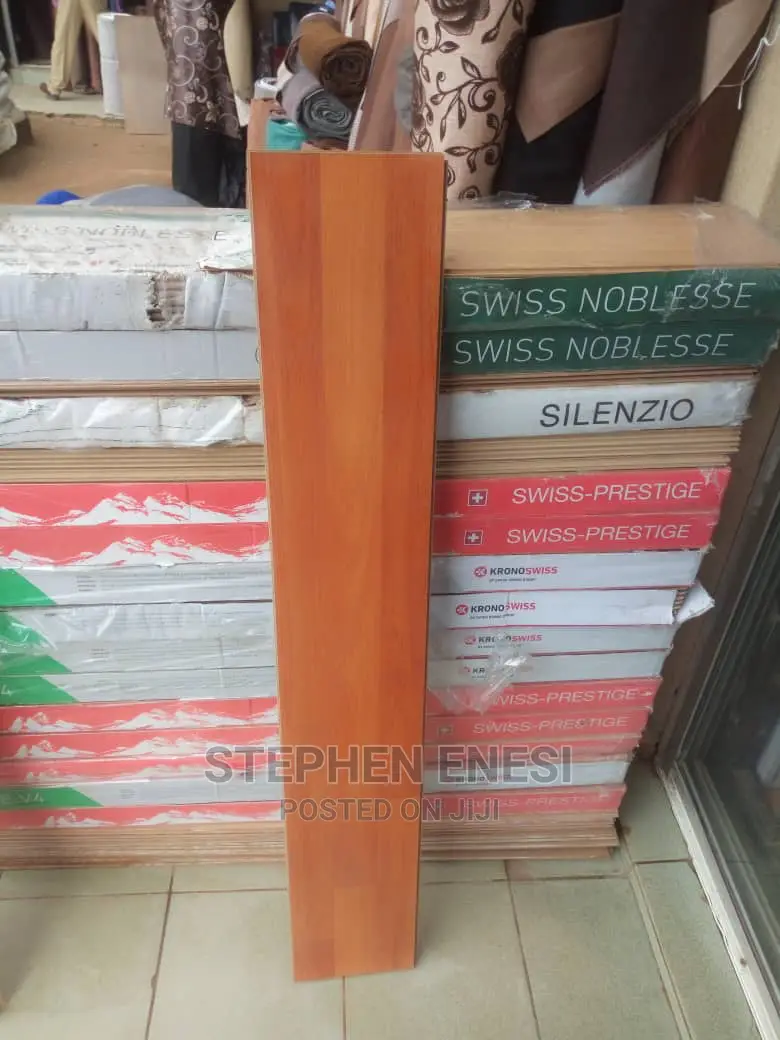 Luxury PVC Vinyl, Wooden Laminates Ad SPC Flooring