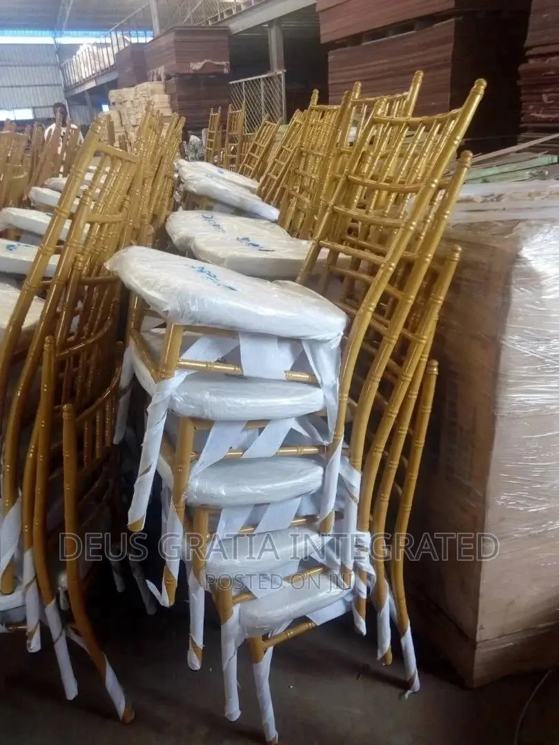 Round Table Auditorium Chair