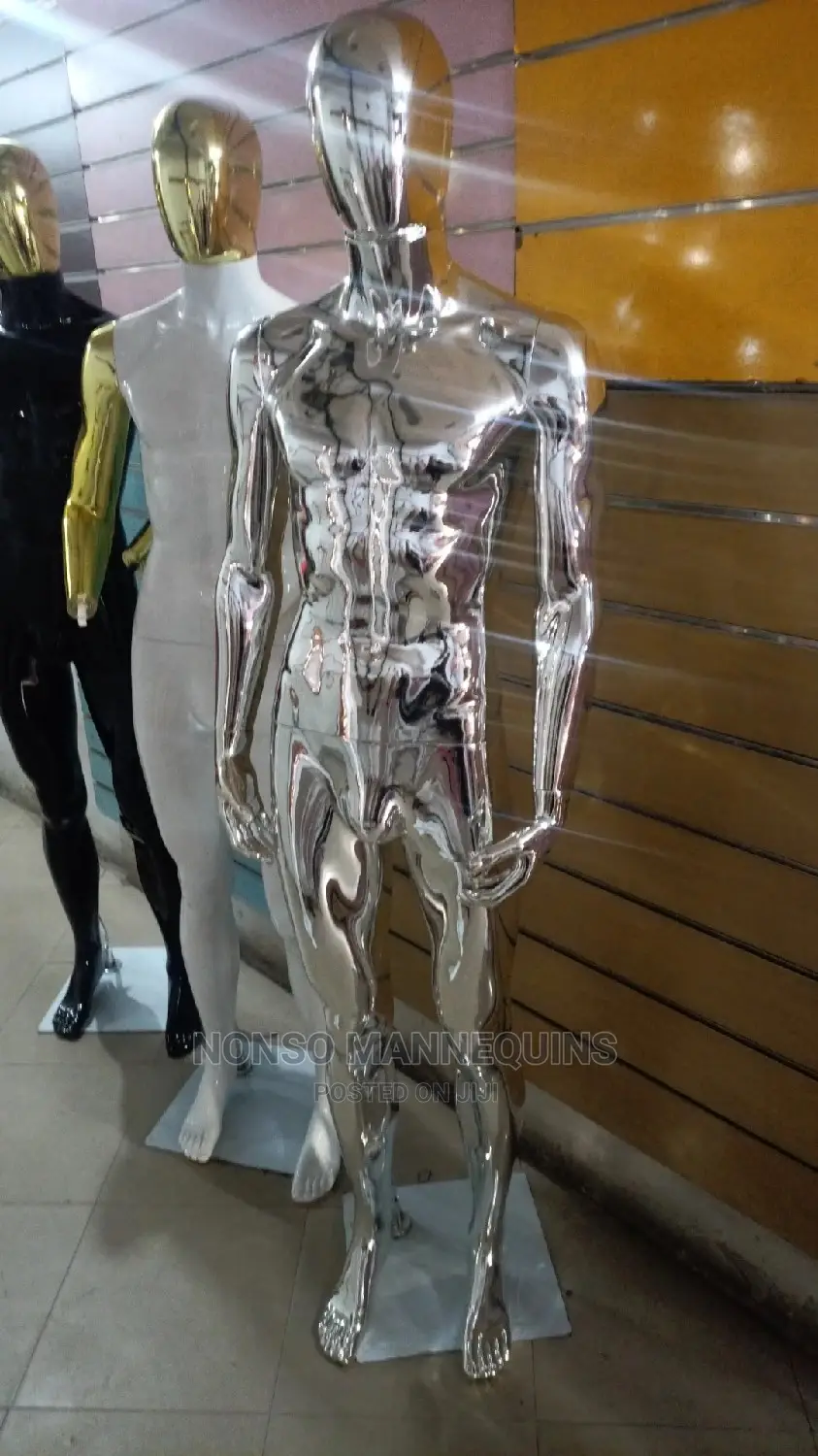 Sm1 Silver Chrome Male Display Mannequin