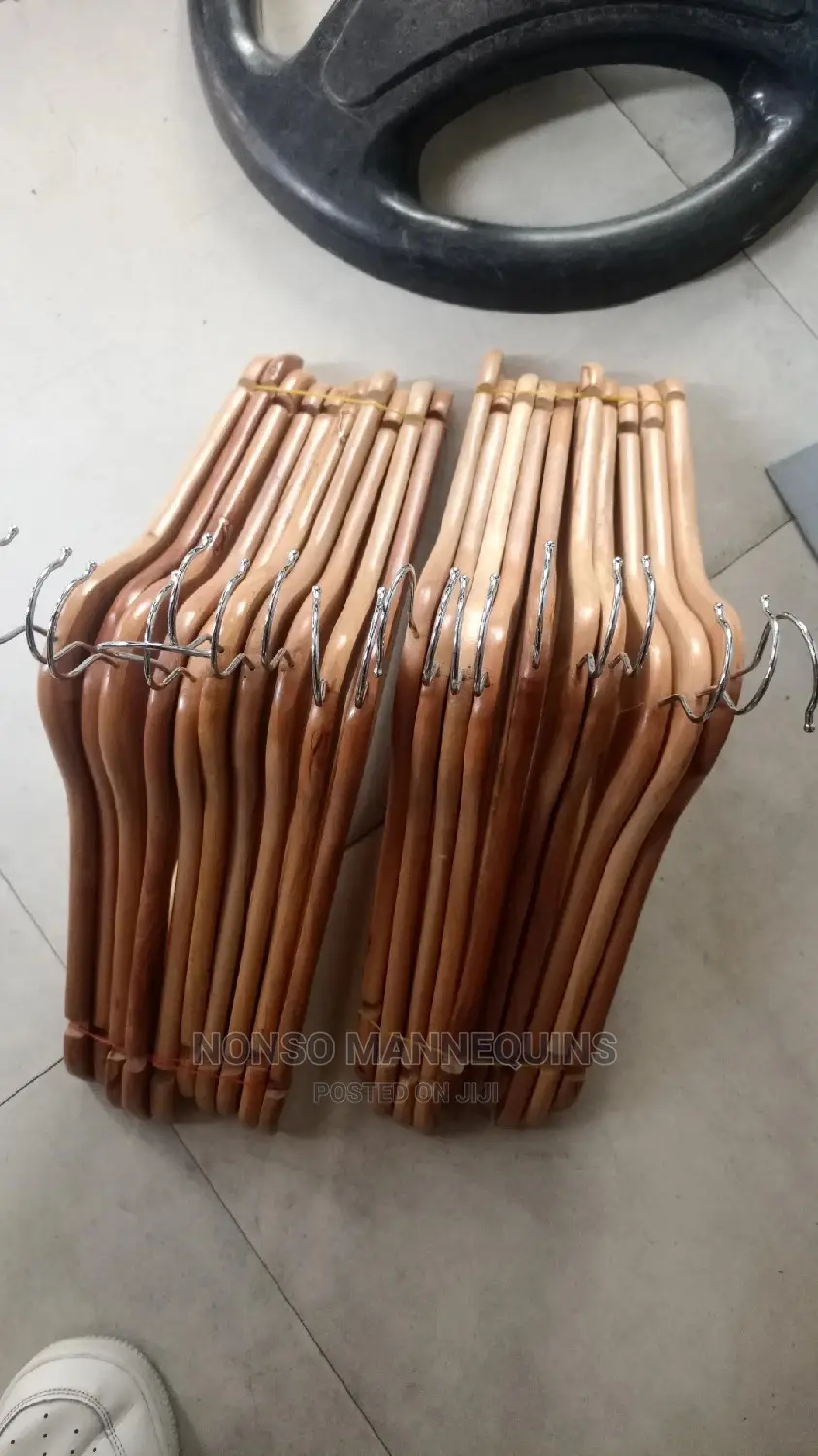 10 Pieces of Wooden Hangers for Clothes Hanging