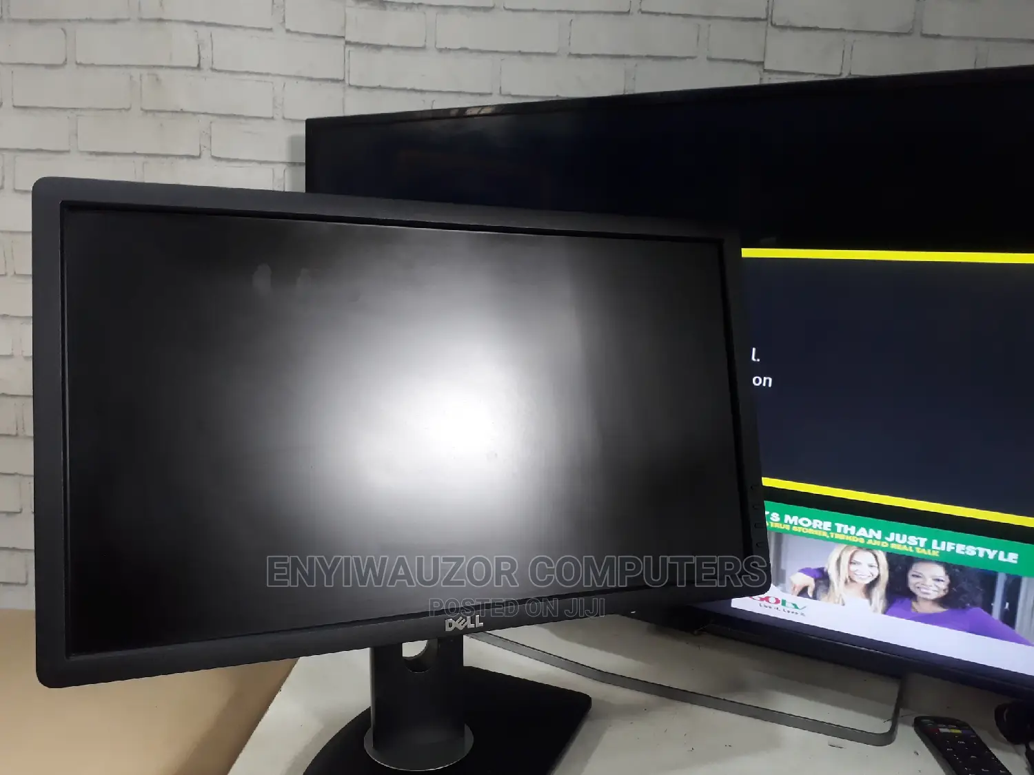 Neatly Used Dell 24inch Full HD Display Monitor.