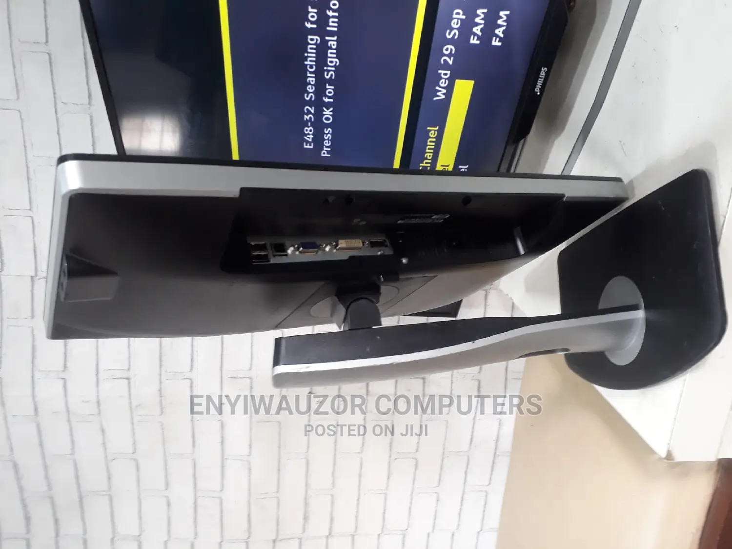 Neatly Used Dell 24inch Full HD Display Monitor.