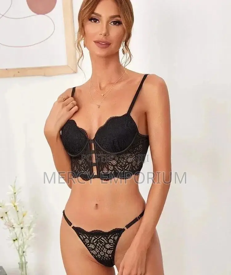 Floral Lace Underwire Lingerie Set