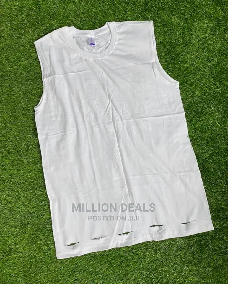 Armless Ripped Bottom Men's Round Neck Shirt