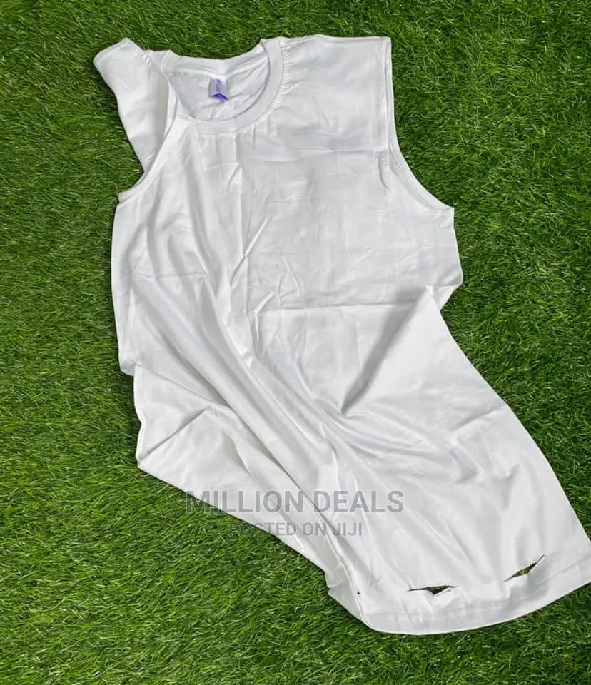 Armless Ripped Bottom Men's Round Neck Shirt