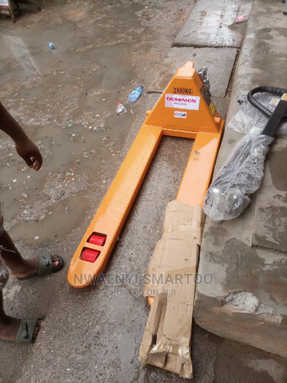 2.5ton Double Tyre Pallet Jack