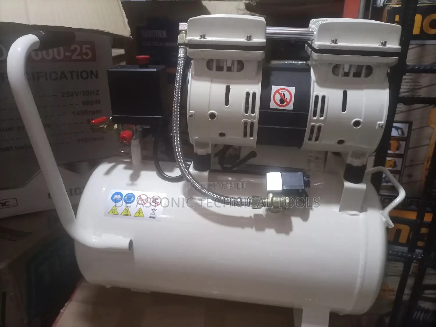 Maxmech 25L Air Compressor