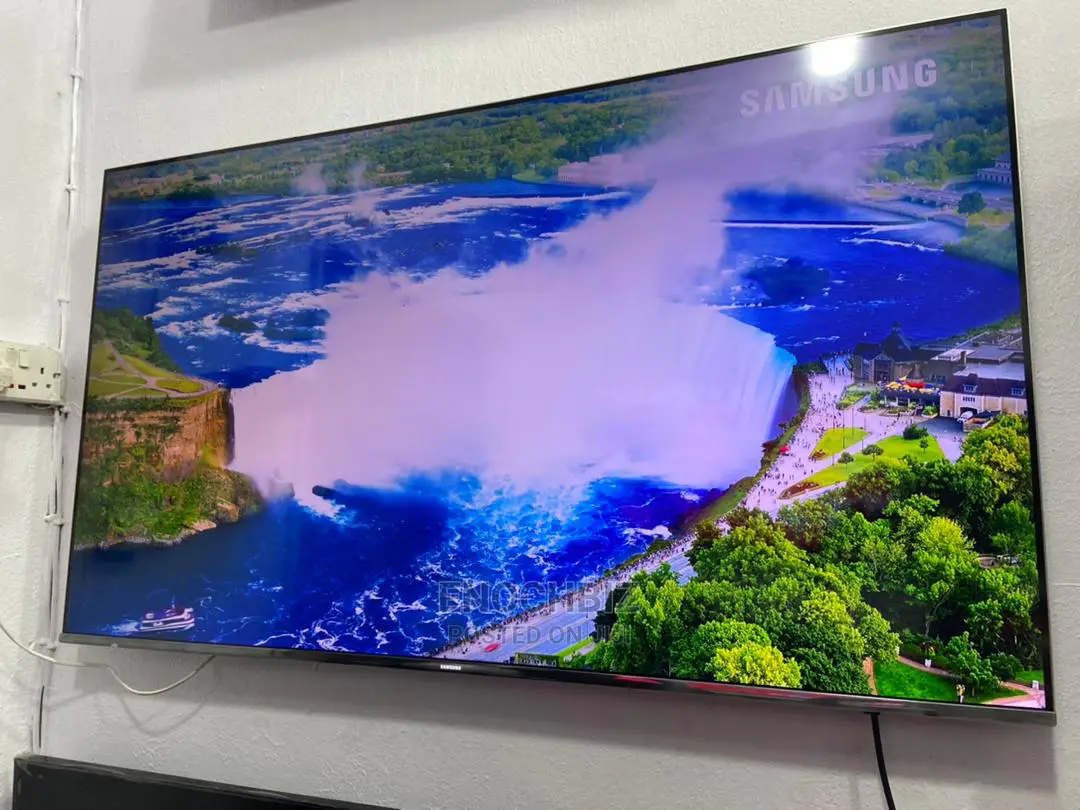 55 Inches Samsung Uhd Clean Tv