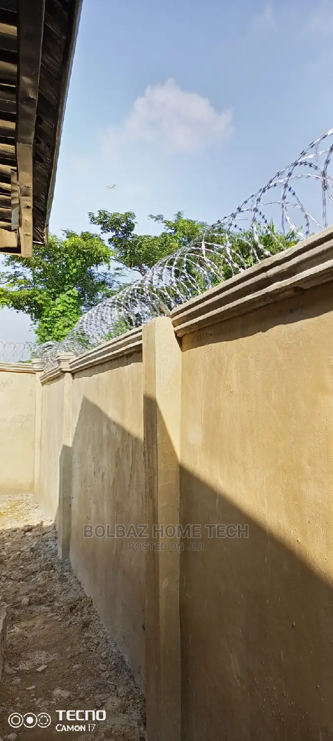 America Concertina Wire; Barb Wire