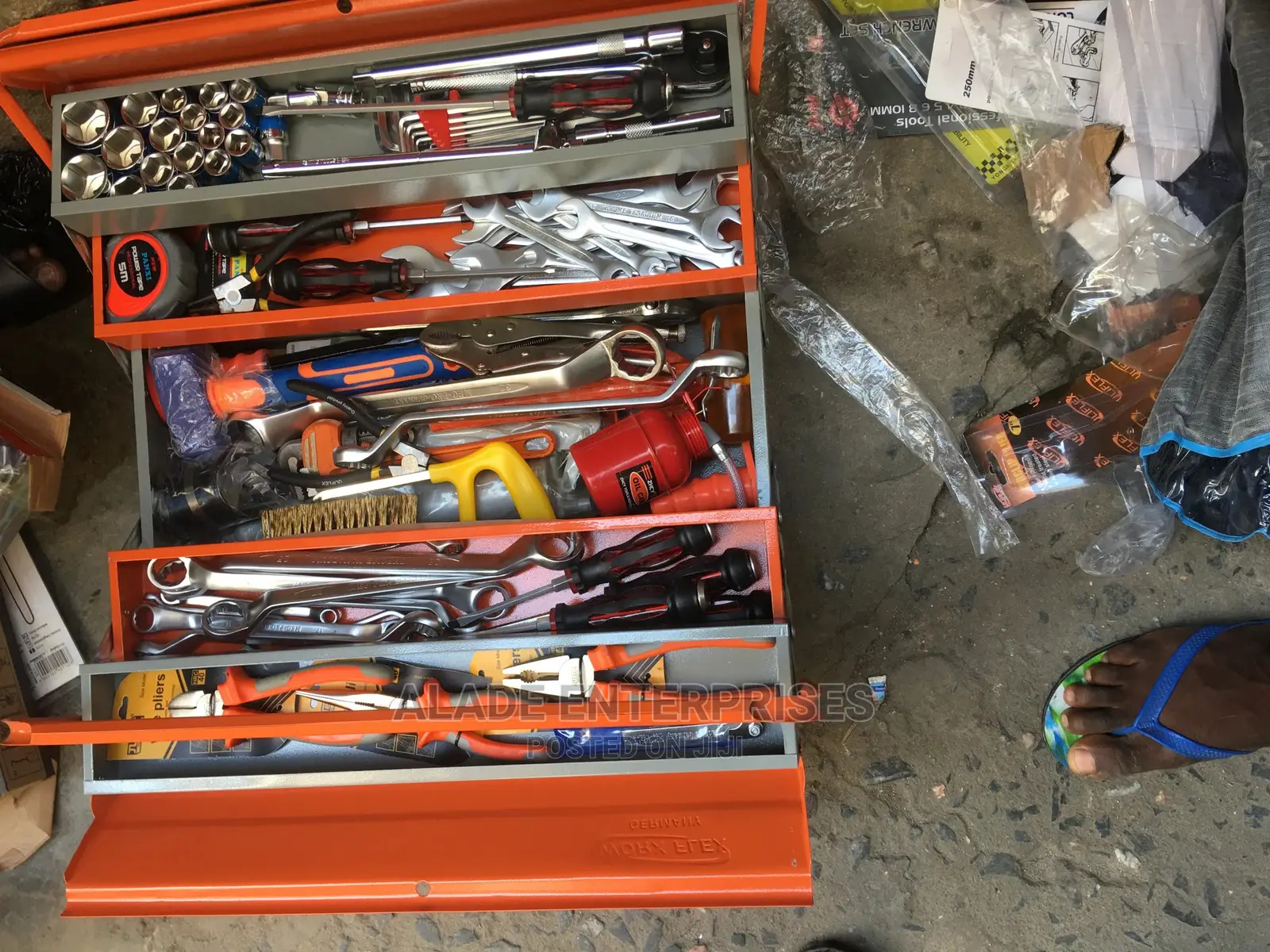 Electrical and Mechanical Tools Set