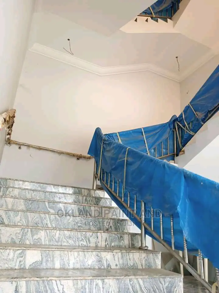 Painting and Screeding