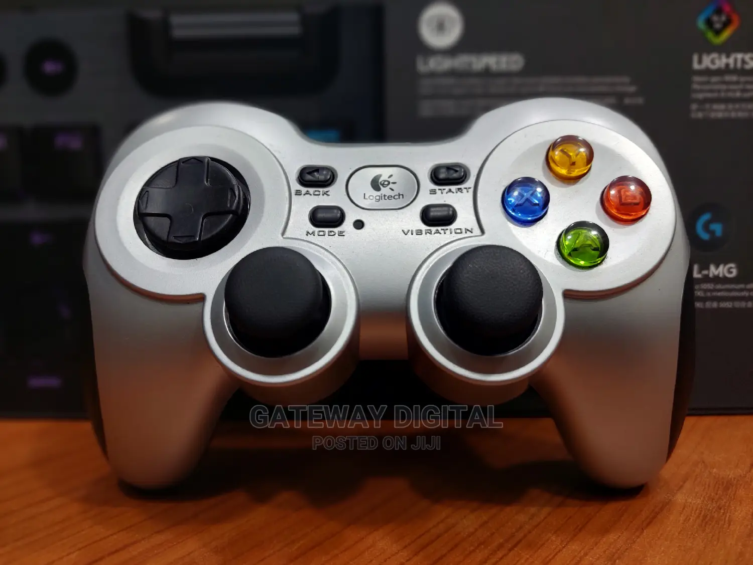 Logitech F710 Wireless Game Pad+Logitech Cooling Pad