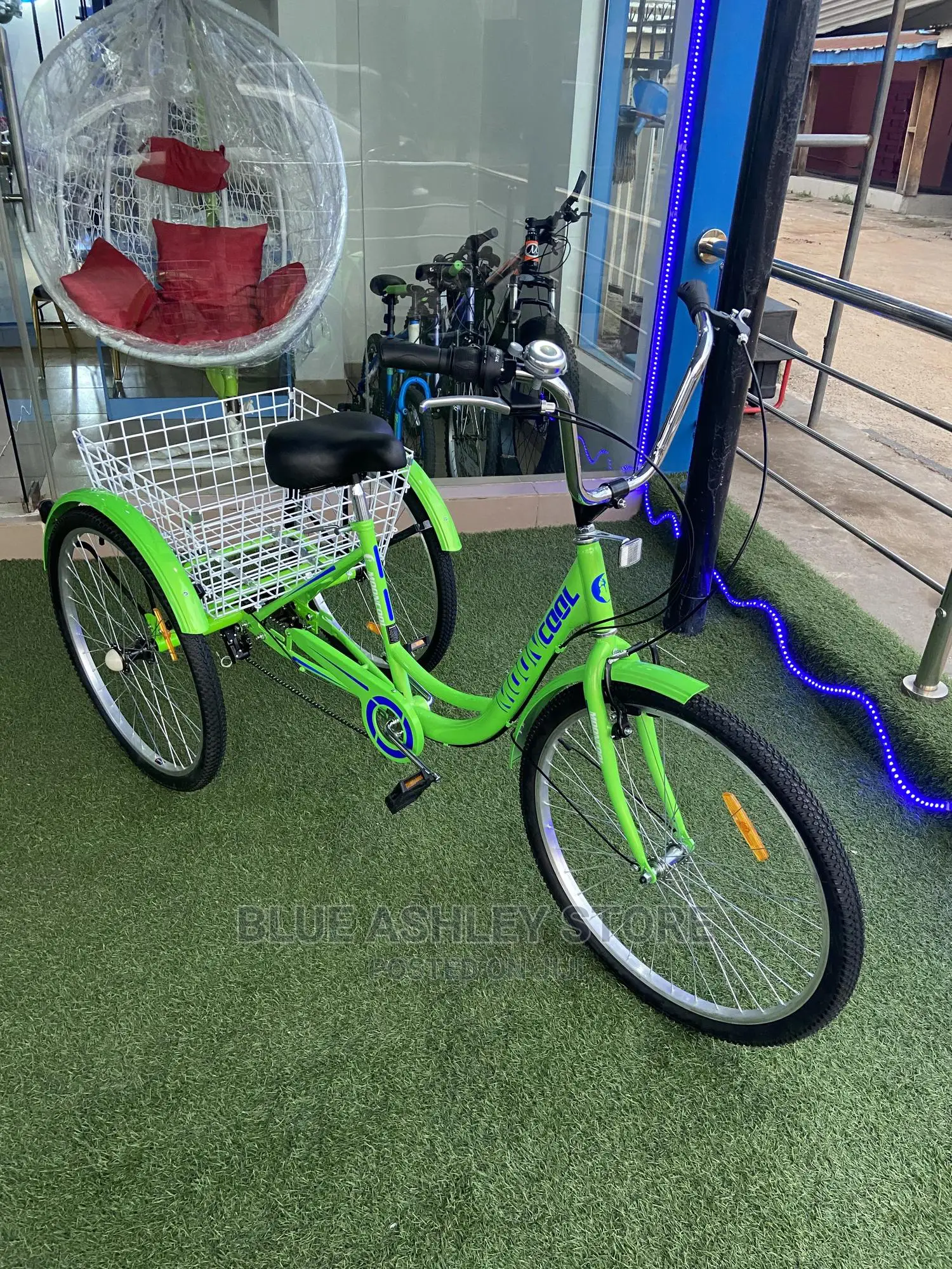 Mooncool 26inches Adult Tricycle With Cargo Basket