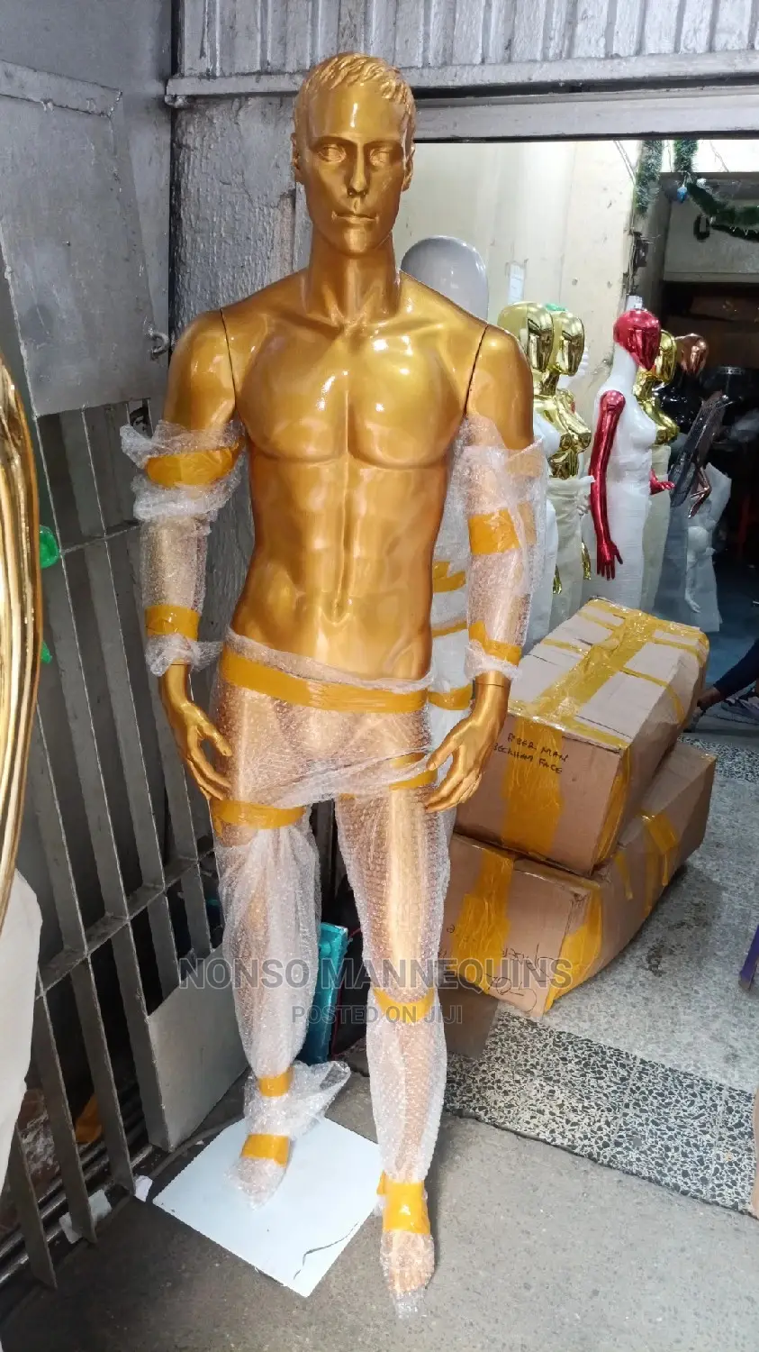 Gold Fibre Male Full Body Hige Display Mannequins